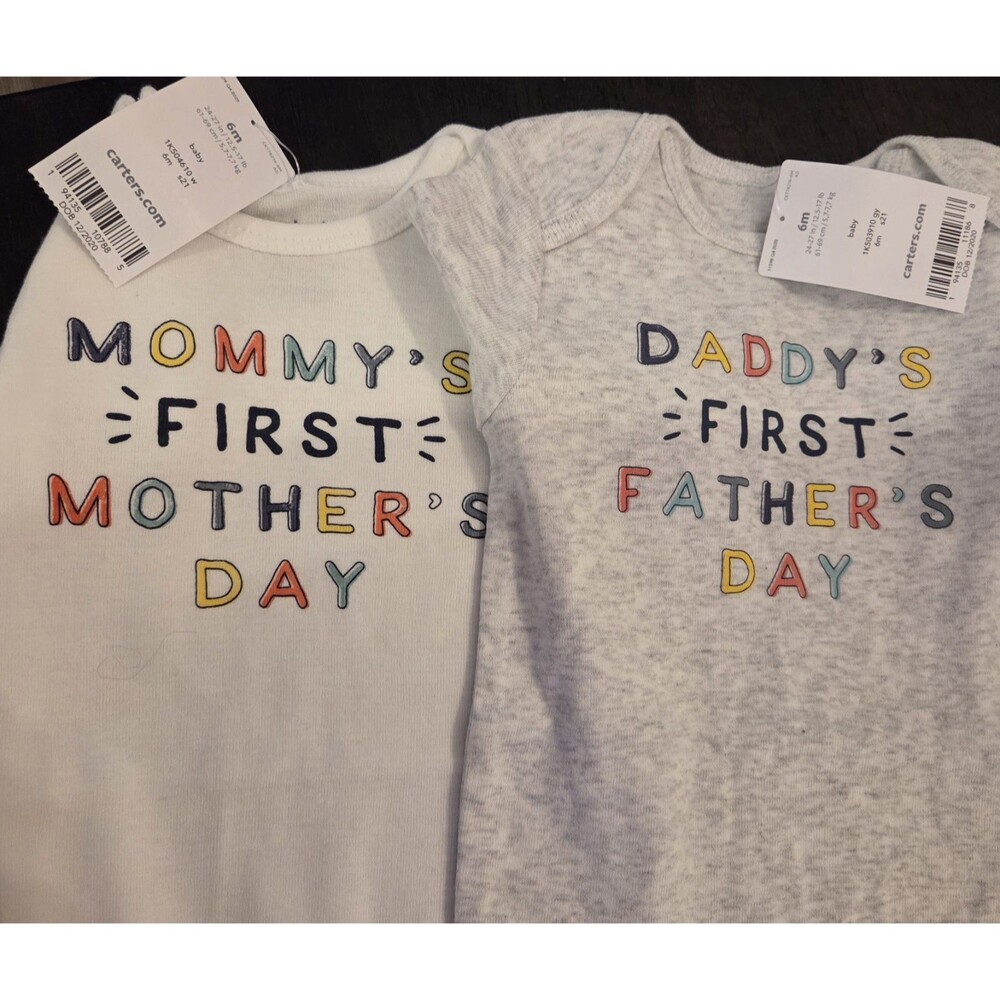 Carter's brand unisex baby bodysuit Baby's First Mother's & Father's Day - 6MO